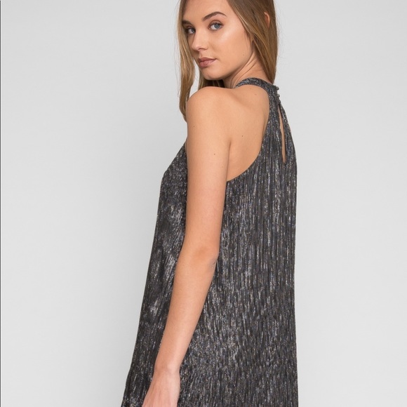 Shimmer pleaded halter Dress - Picture 3 of 5